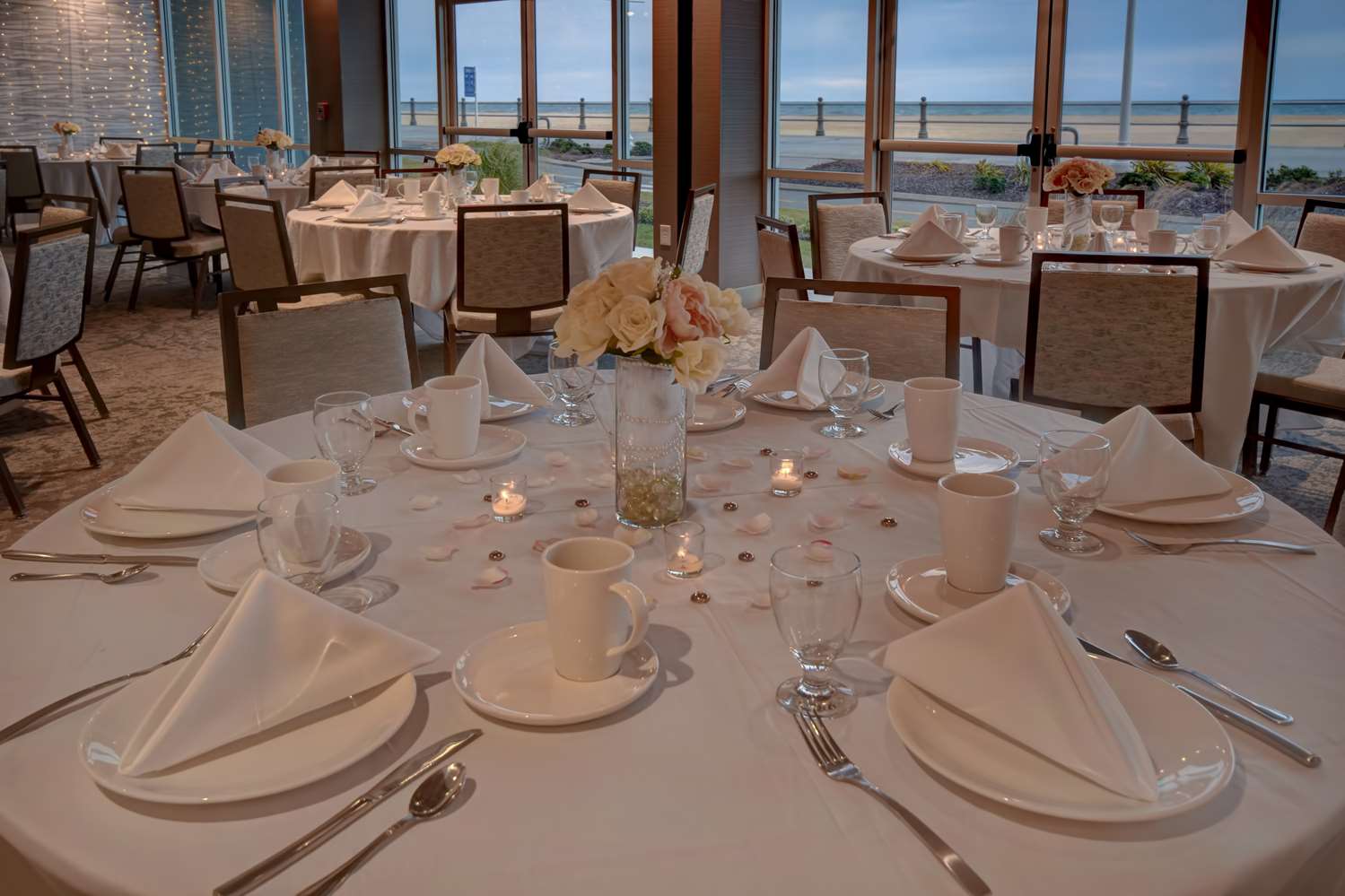 Doubletree By Hilton Virginia Beach Oceanfront South 30/38