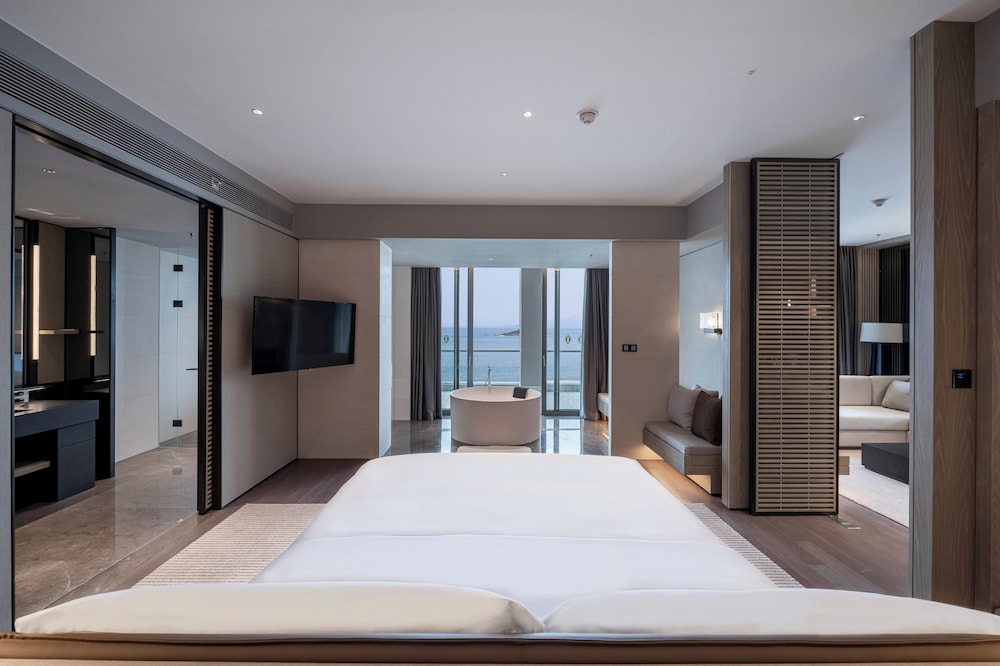 1 Bedroom, Suite, Single Bed, Ocean View, Club Lounge Access