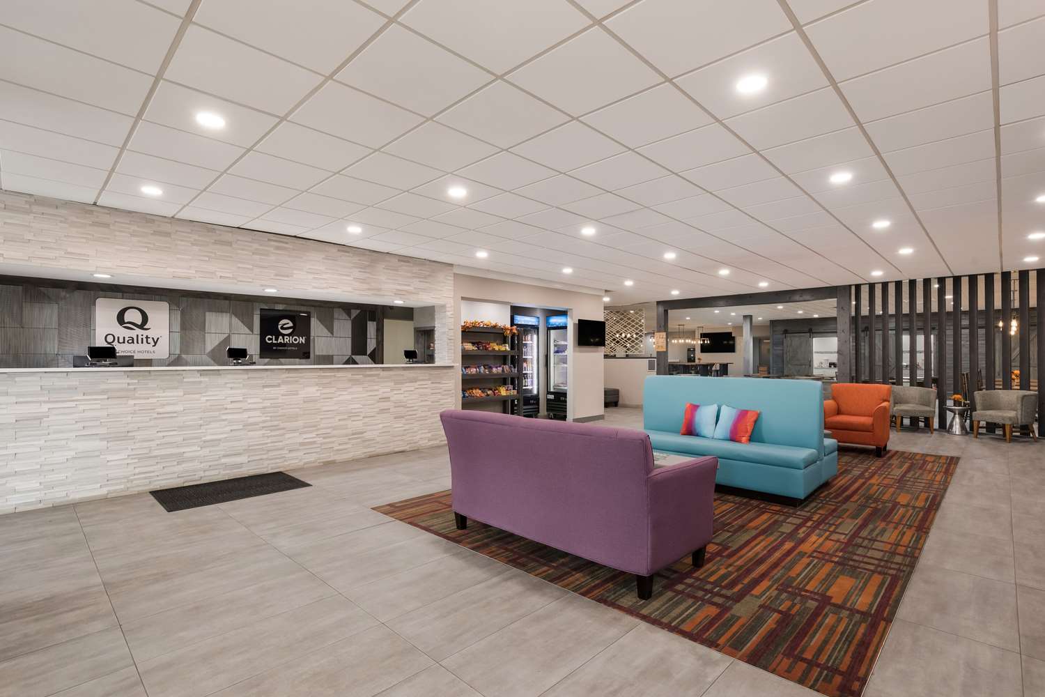 Clarion Hotel & Convention Center Joliet 2/14