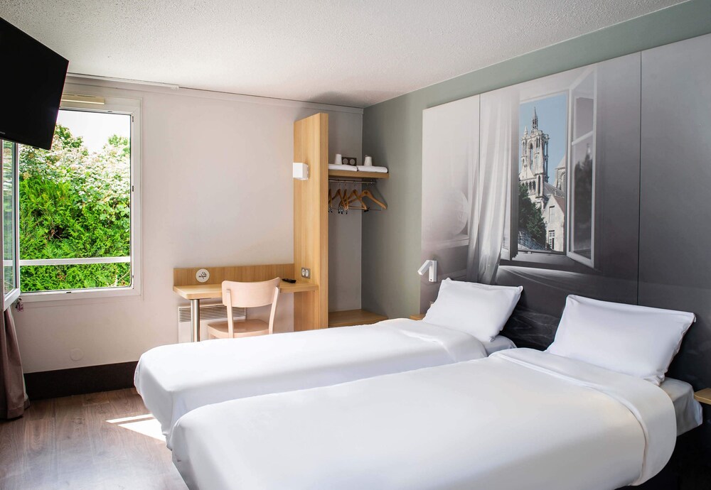 Room at B&B Hotel Saint Quentin, SAINT QUENTIN