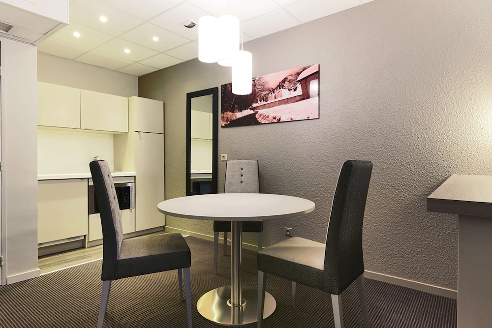Best Western Voiron Centre 25/31