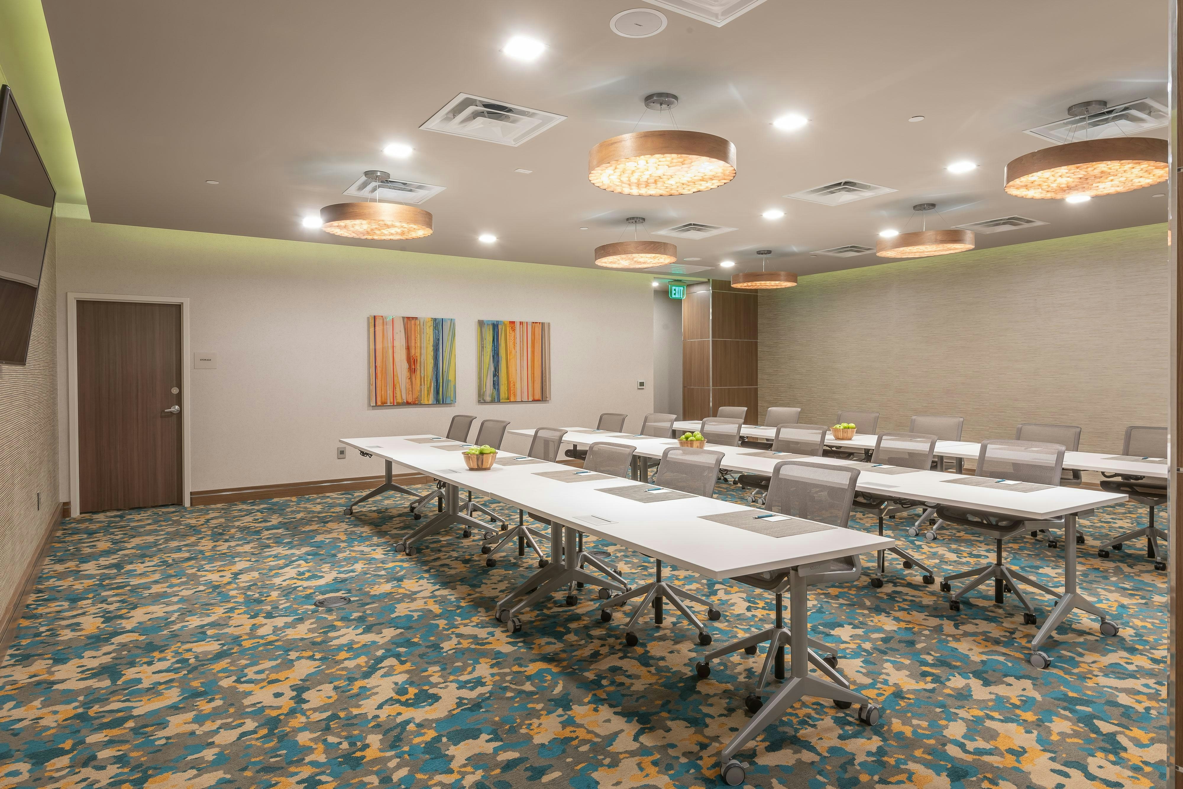 Element Dallas Downtown East 70/76