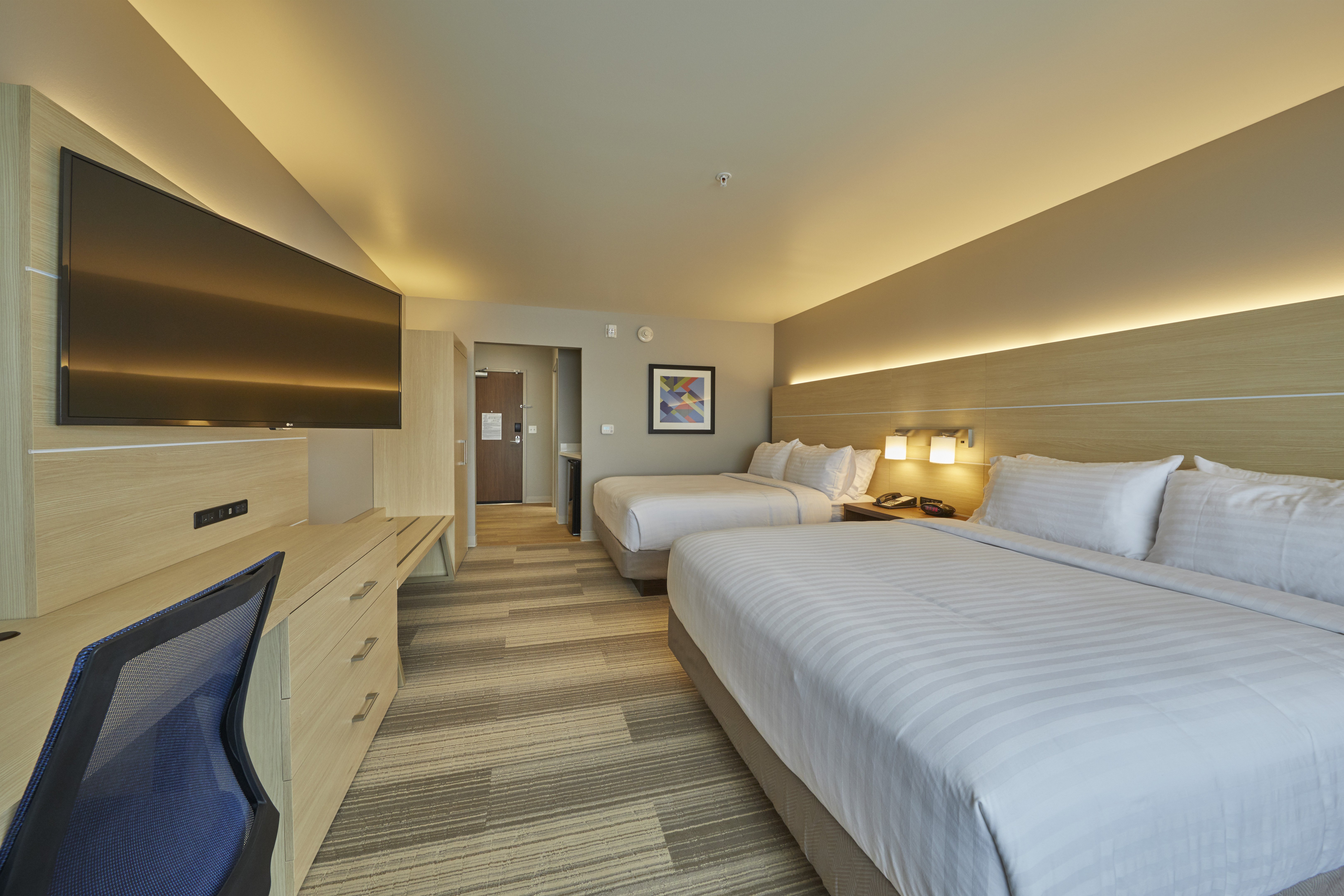 Holiday Inn Express Suites Hermiston Downtown 13/54