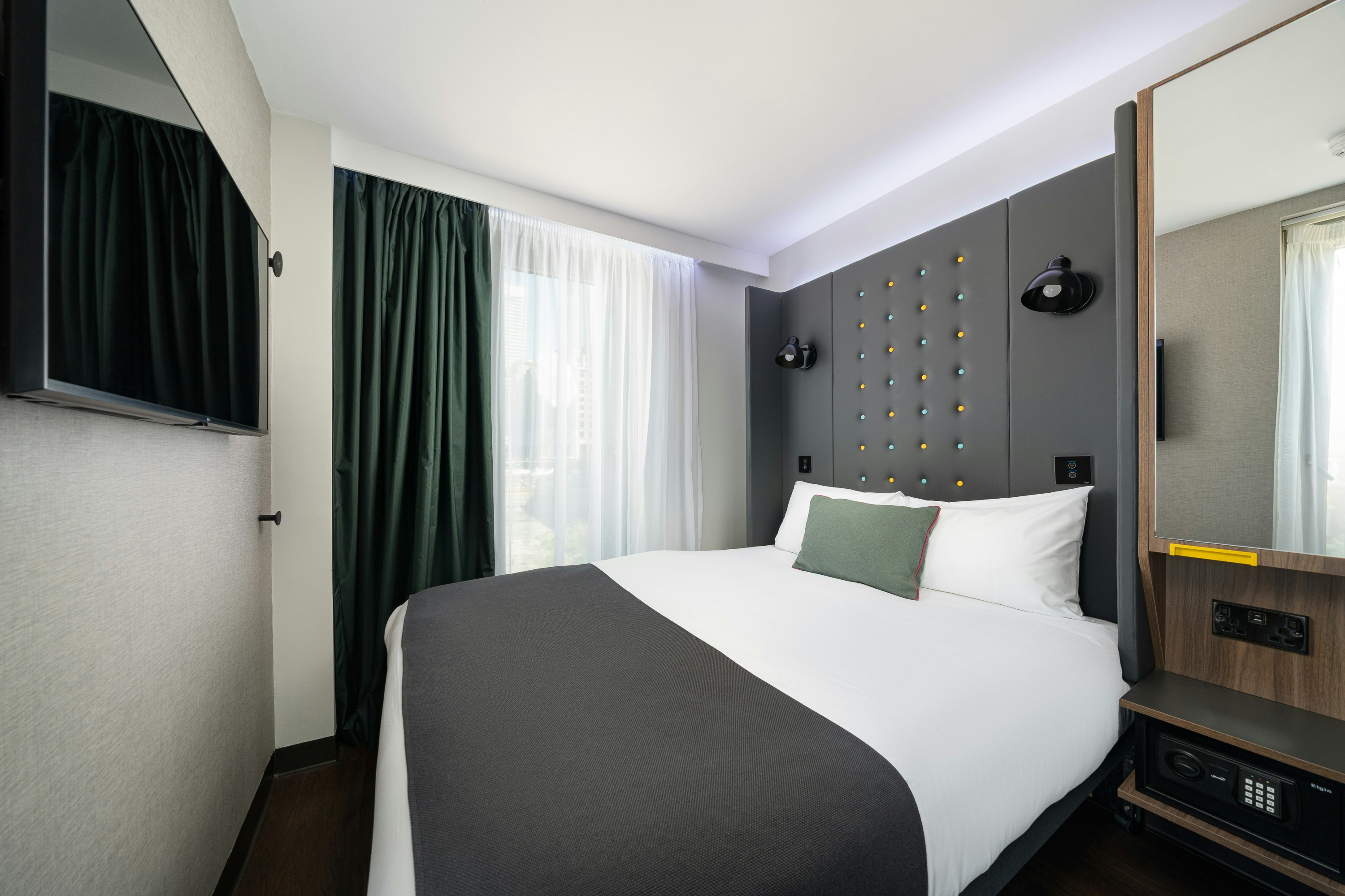Cozy, Double Bed