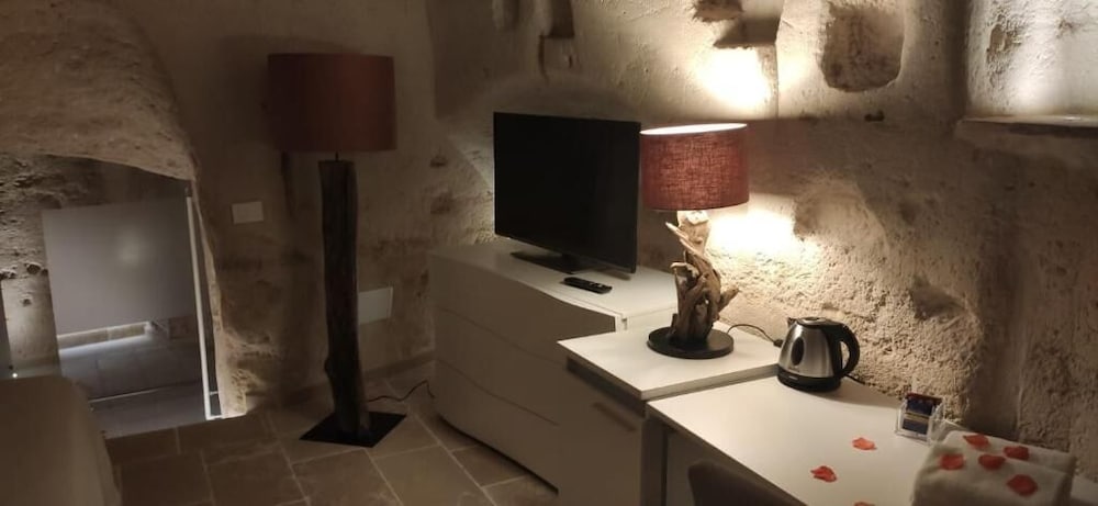 Cinque Elementi Sassi Matera 45/50