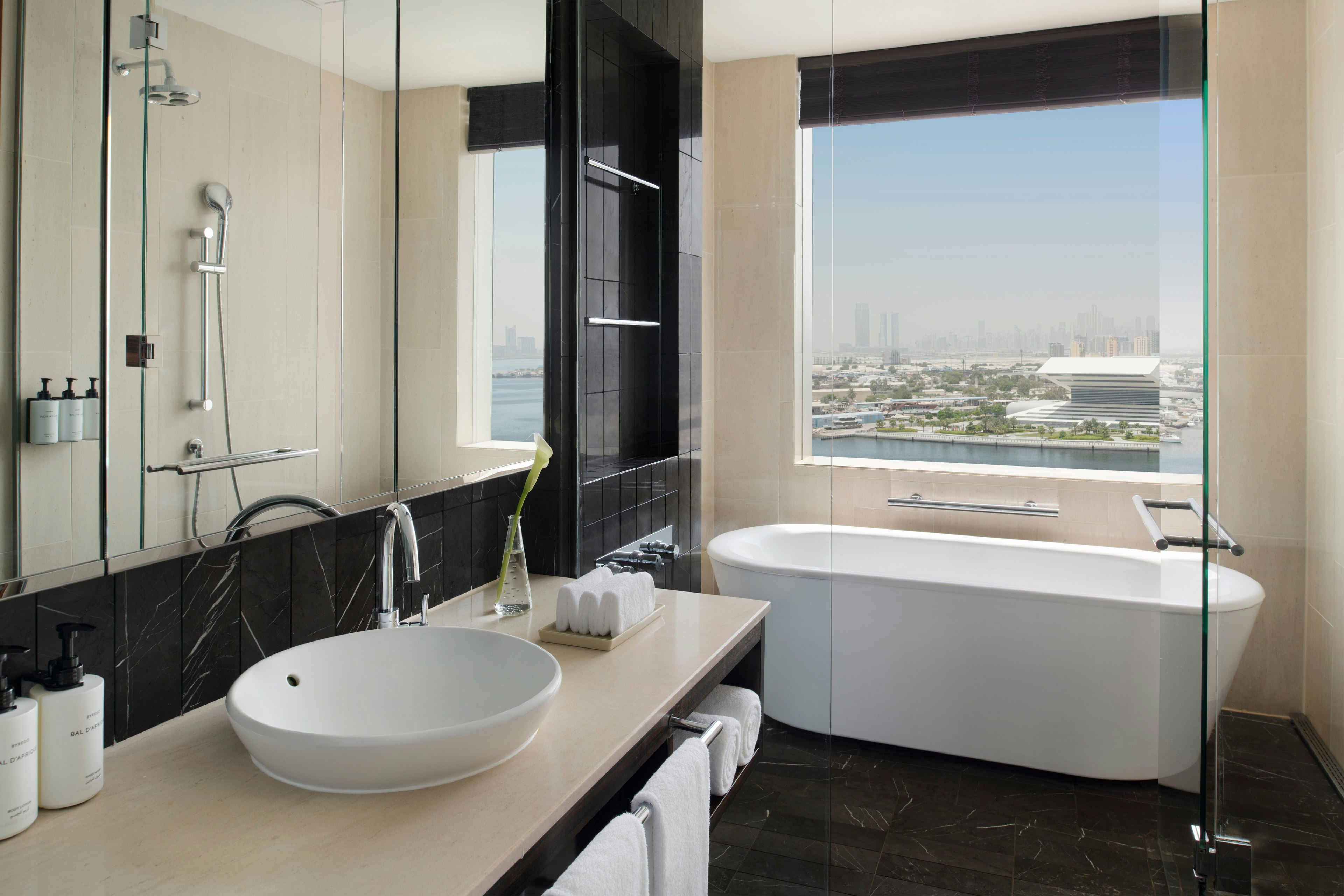 InterContinental Dubai Festival City, an IHG Hotel 81/82