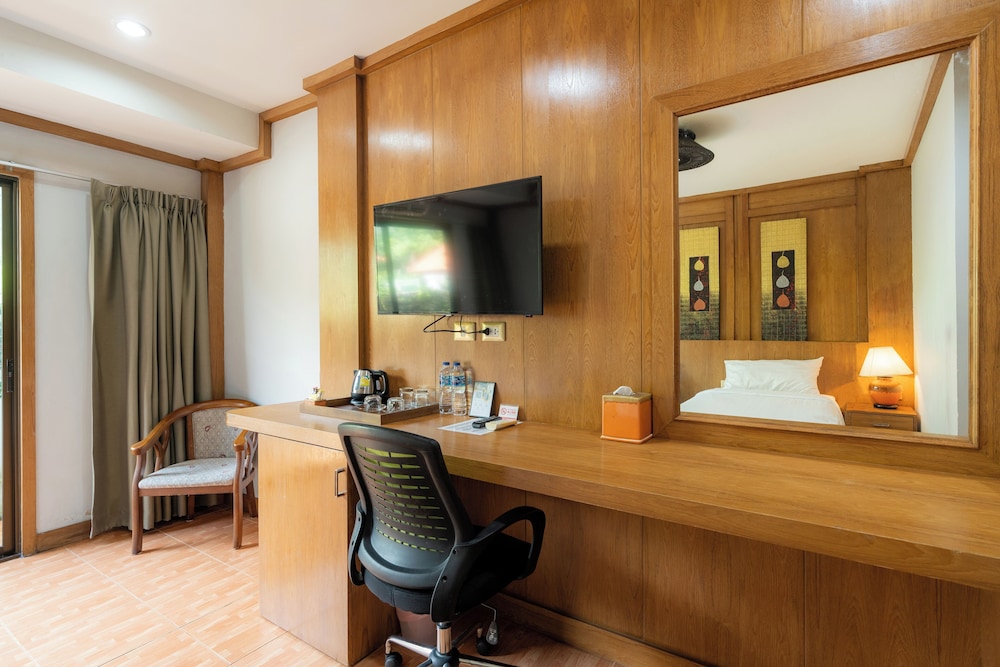 Chabana Resort 35/50