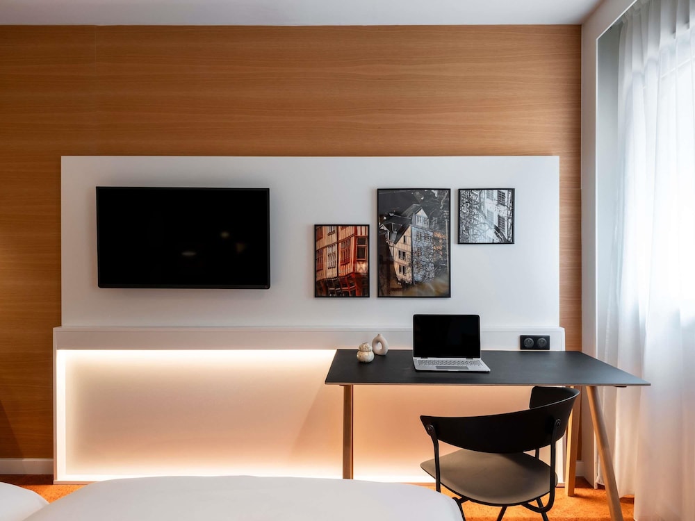 Mercure Rouen Champ de Mars 65/73