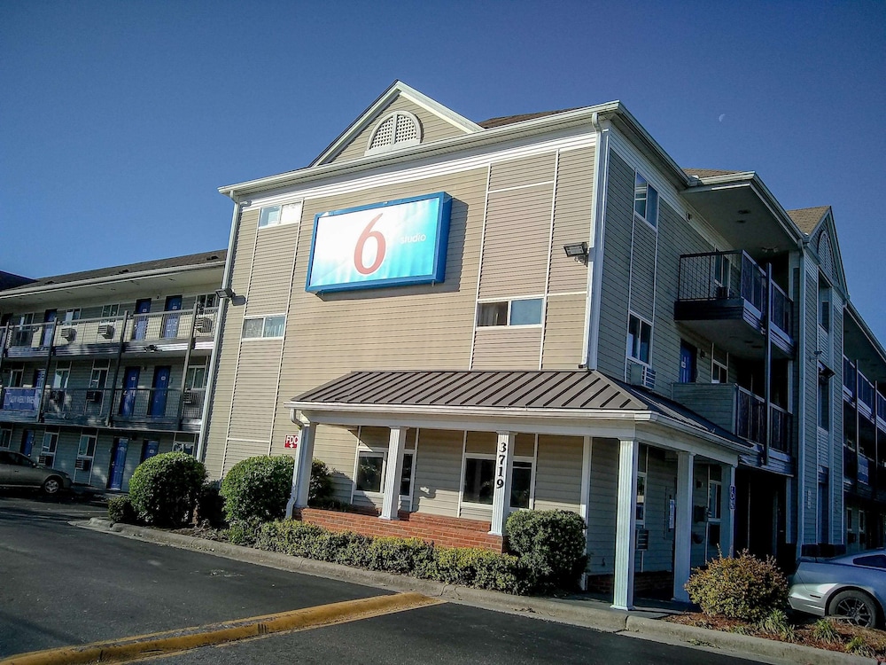 Studio 6 Extended Stay - Fayetteville, NC - Fort Liberty Area 32/33