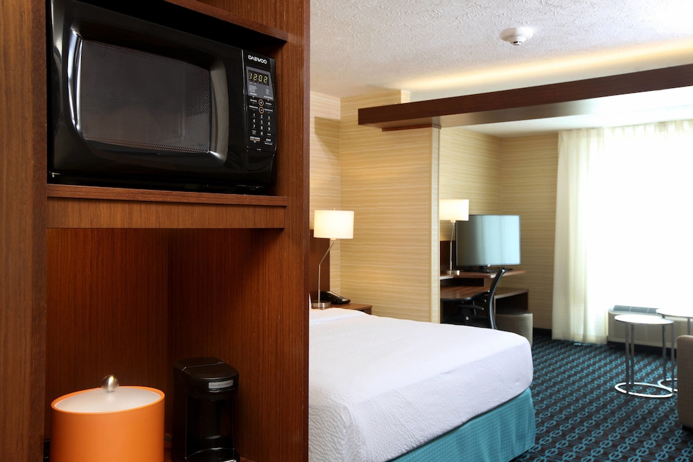 Fairfield Inn Suites Omaha West 19/52