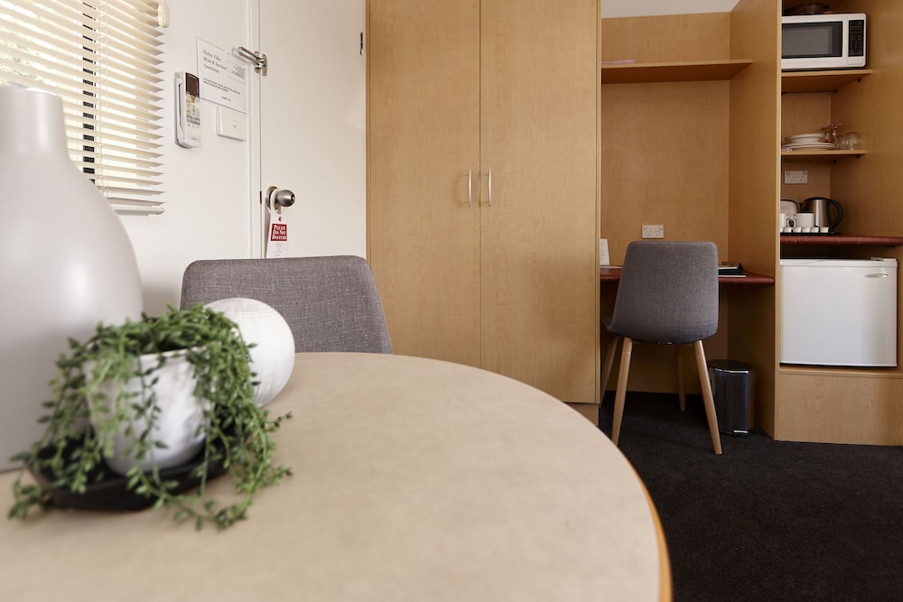 Elphin Motel and Serviced Apartments 10/50