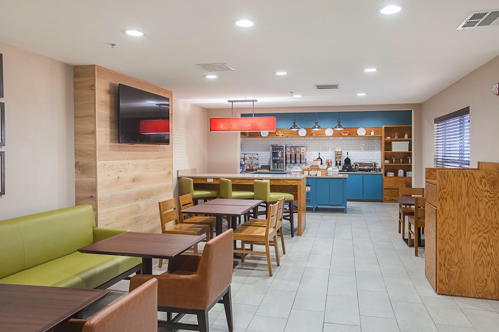 SureStay by Best Western Lewisville Dallas 38/47