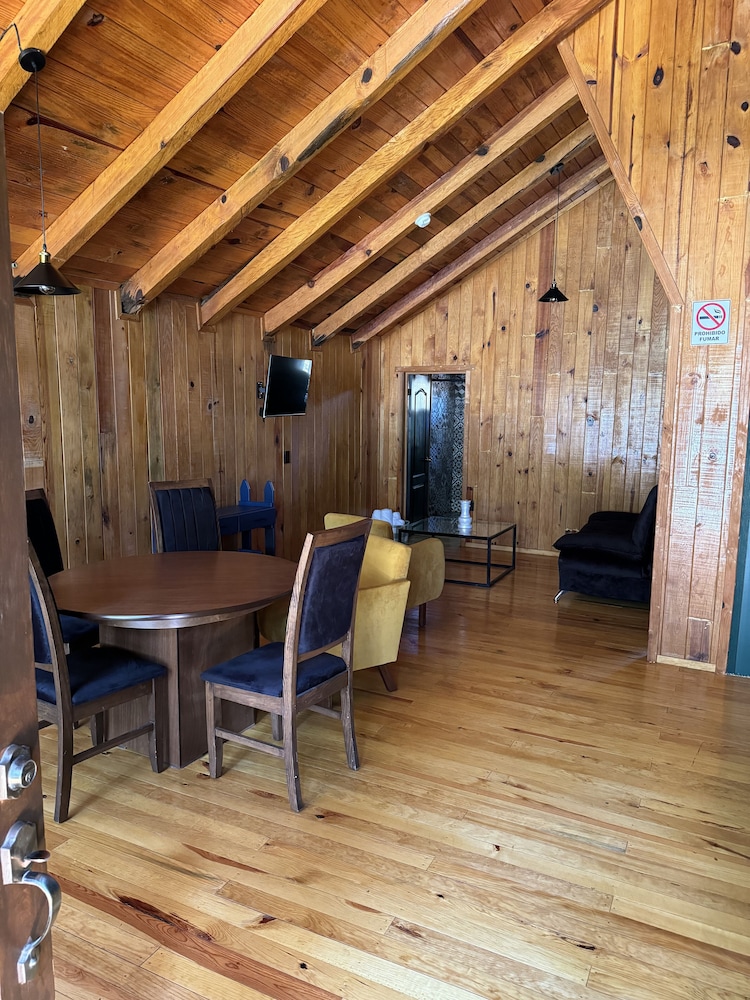 PINE TREE Hotel Boutique and Cabanas 43/56