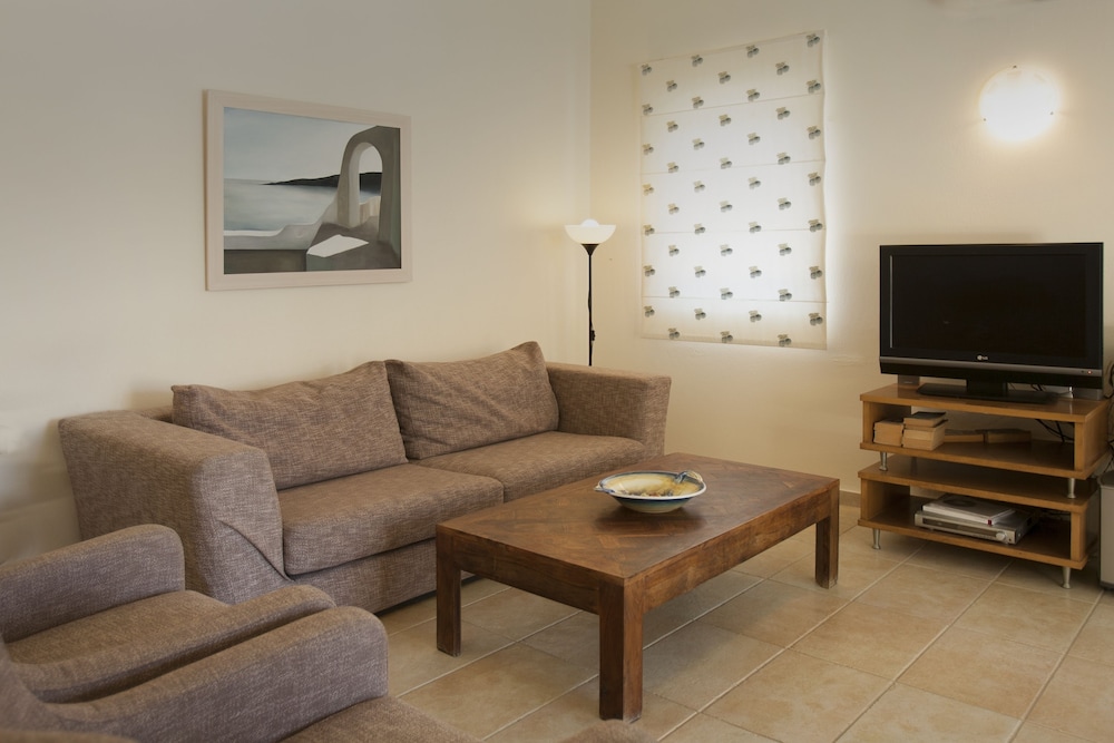 Istron Villas 34/50