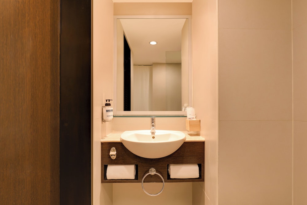 Keys Hotel Hosur Road 37/38