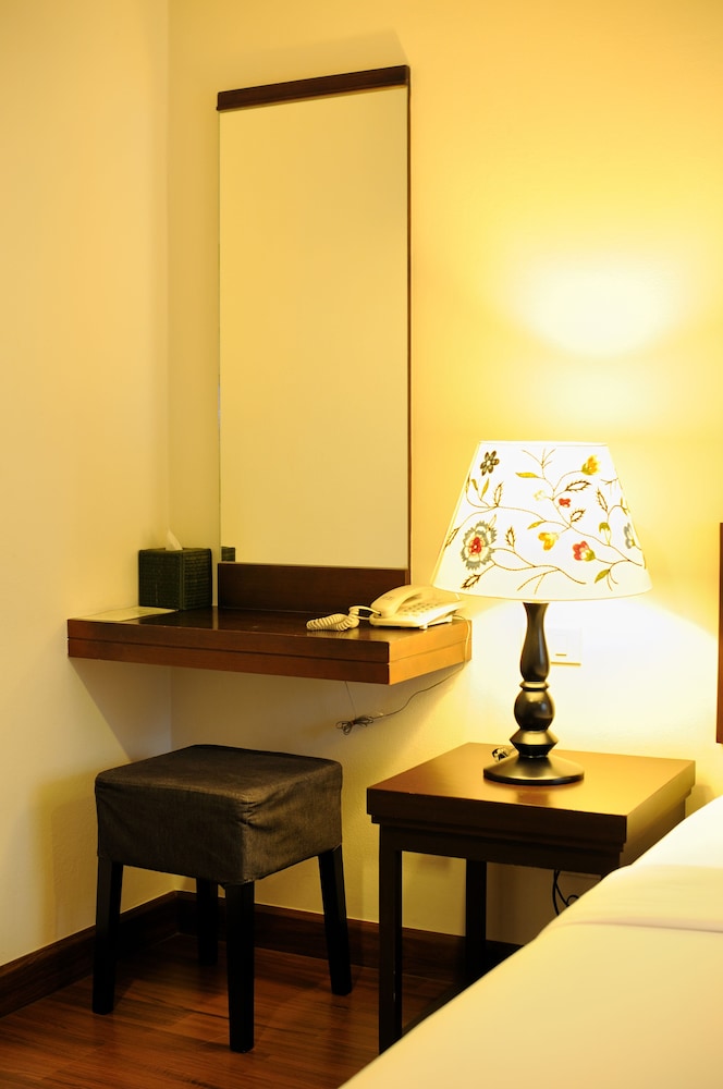Kasemsarn Hotel Chanthaburi 46/48