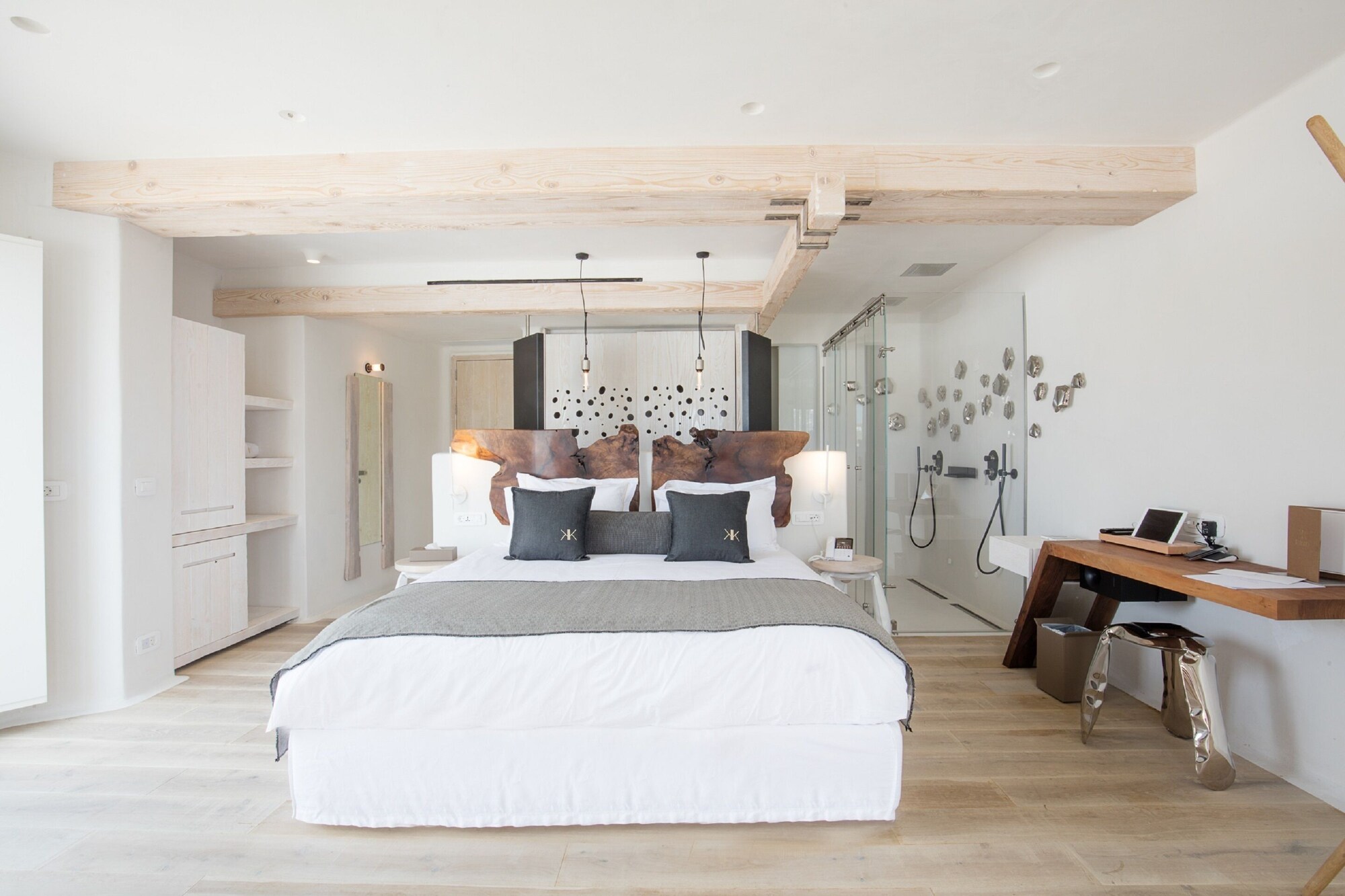 rooms