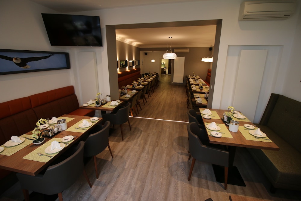 Hotel zum Adler 24/33