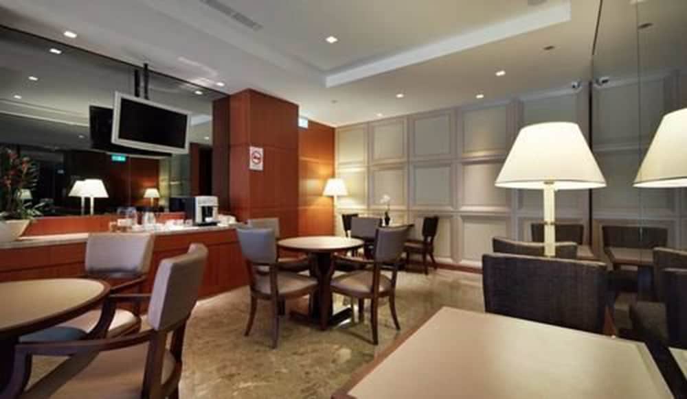 Tokyo International Hotel 45/58