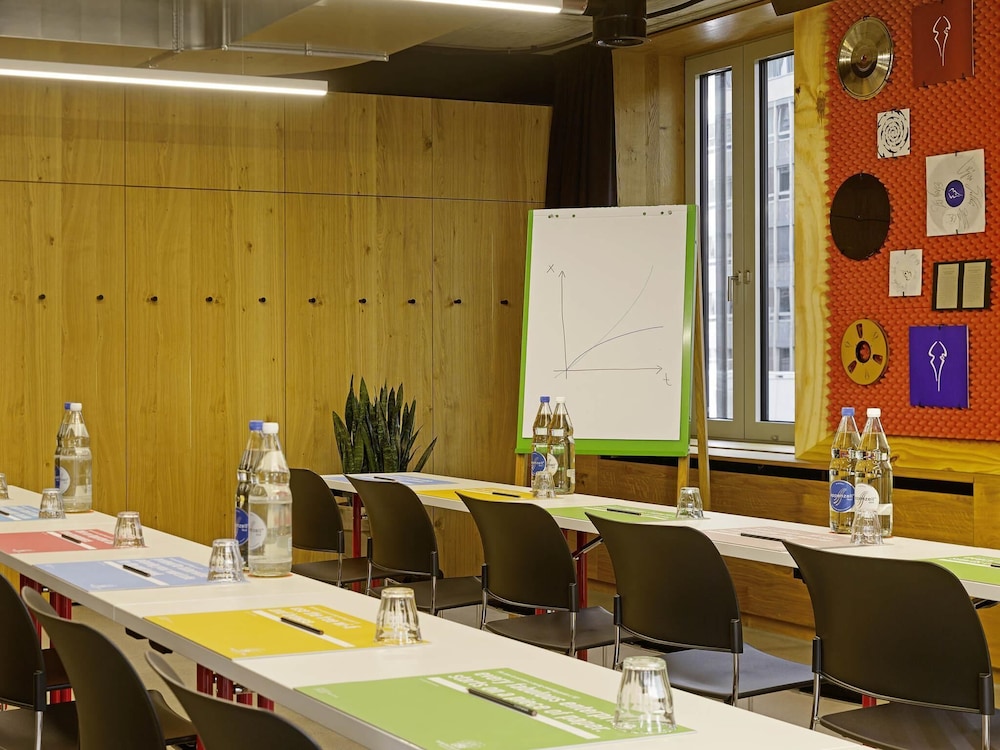 25Hours Hotel Zurich Langstrasse 71/82