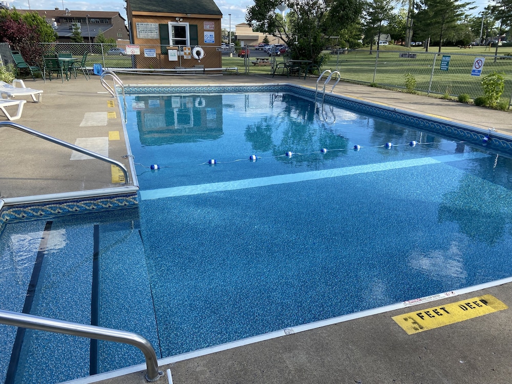 Americas Best Value Inn-Plattsburgh 3/40