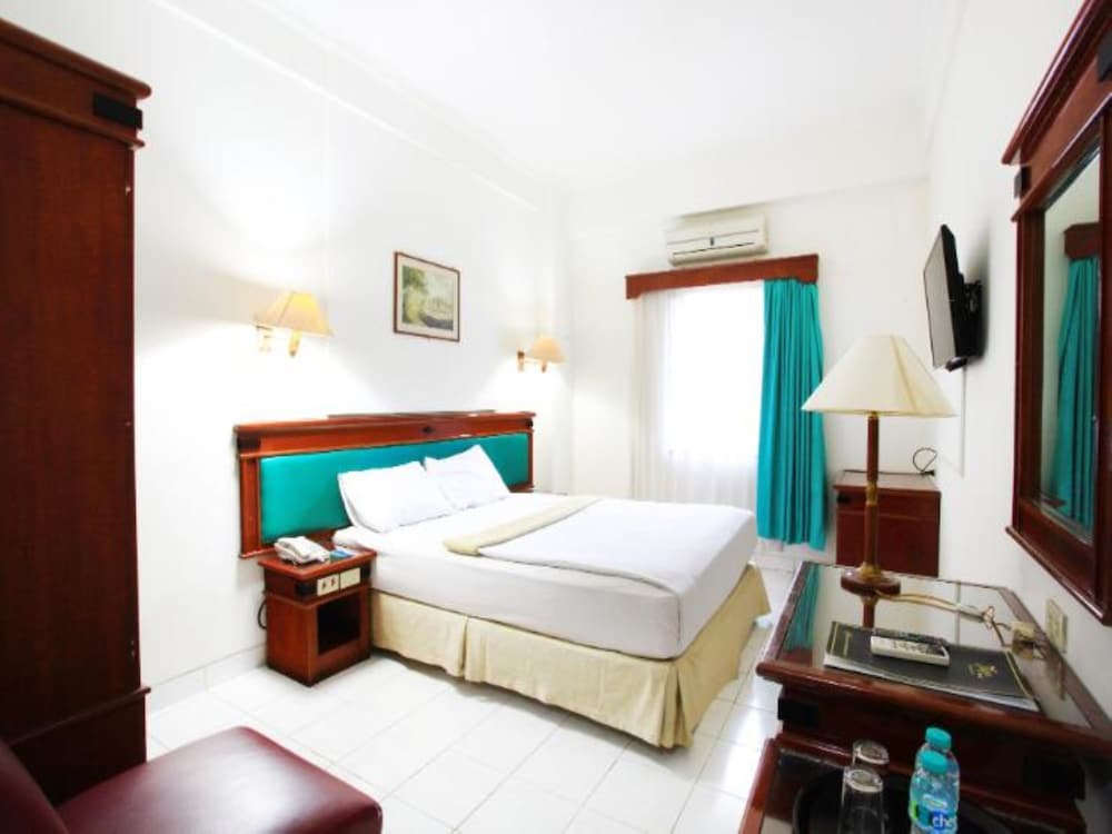 Puri Jaya Hotel (ex NIDA Rooms Cempaka Senen Market) 21/41