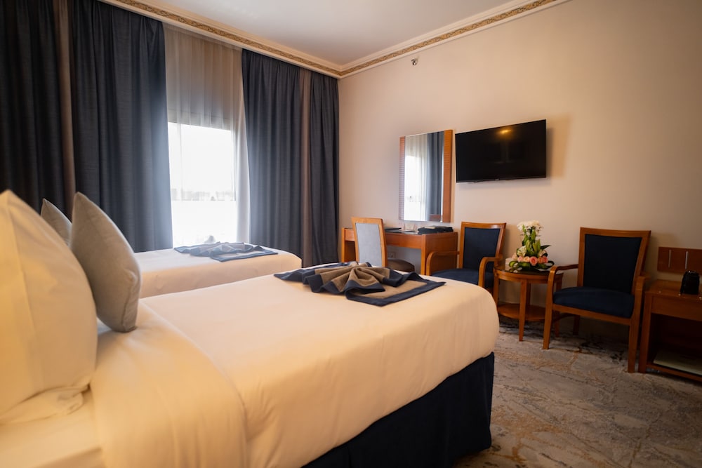 Standard, Twin Beds