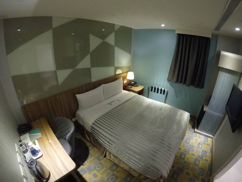 XIMEN HOTEL 51/70