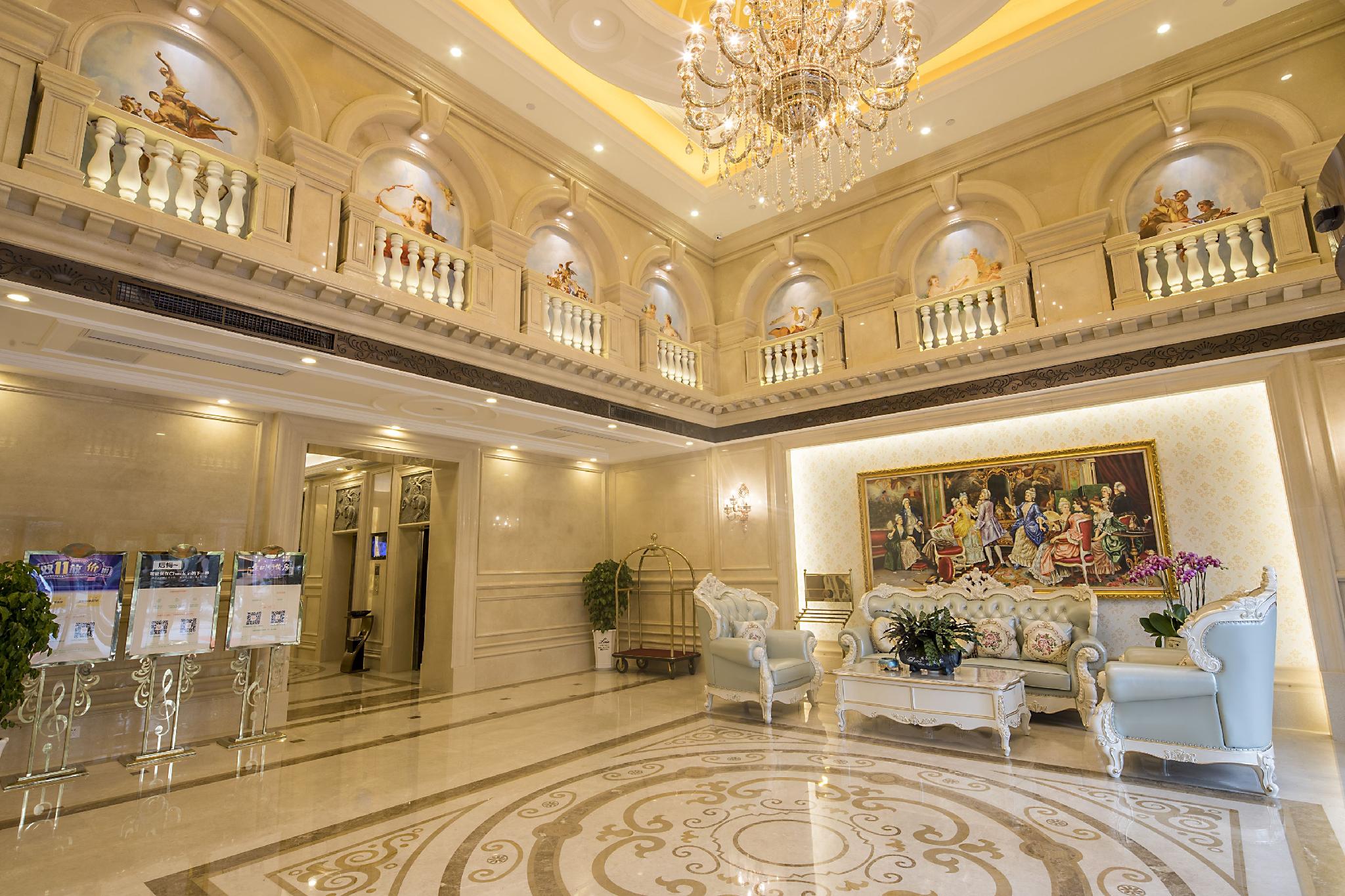 Vienna International Hotel (Nanjing South Railway Station, Hohai University Metro Station) 13/35