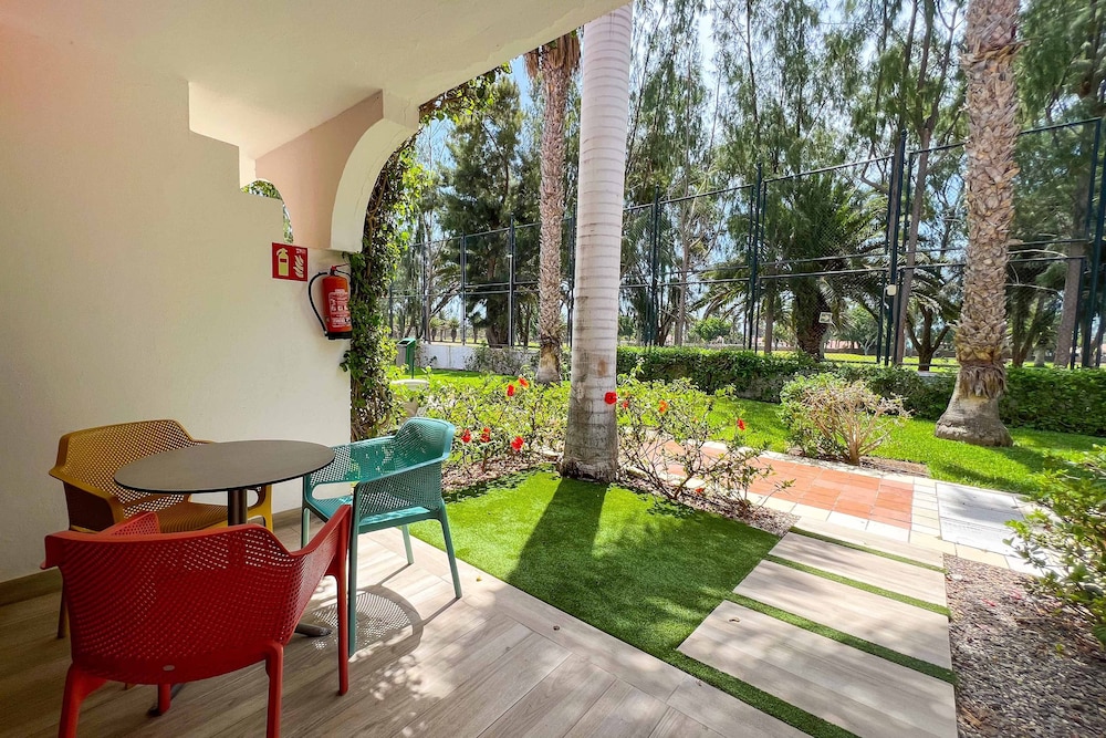 Cordial Green Golf Bungalows 34/60