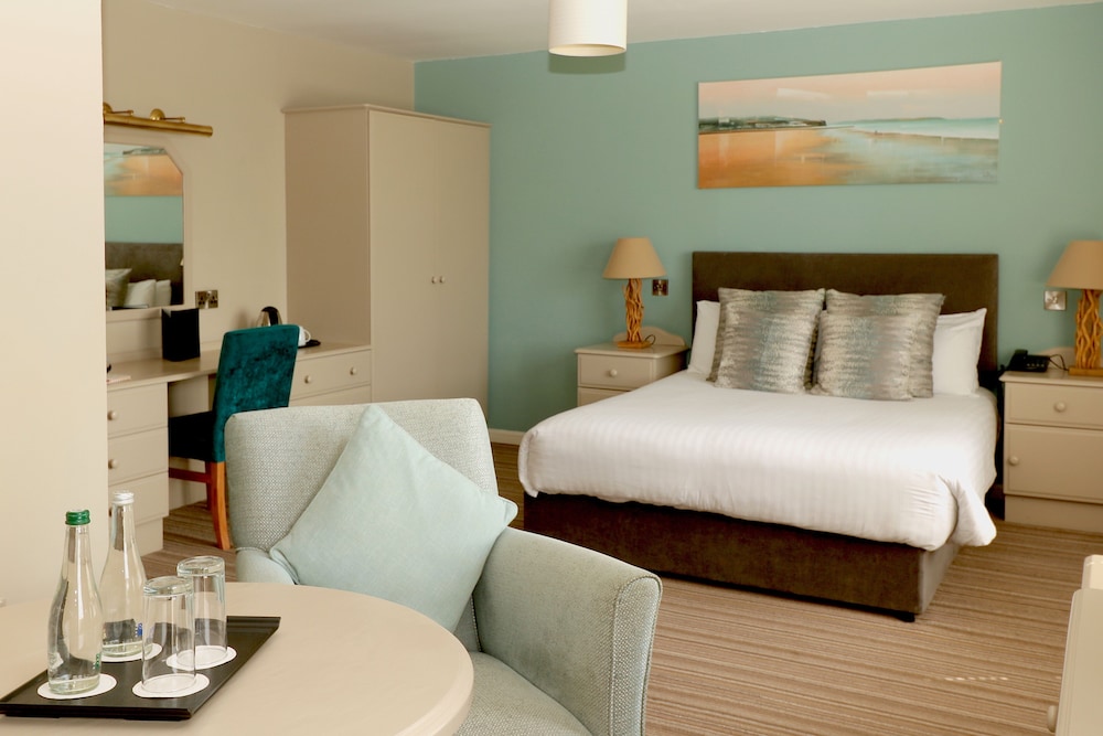 Causeway Hotel 22/68