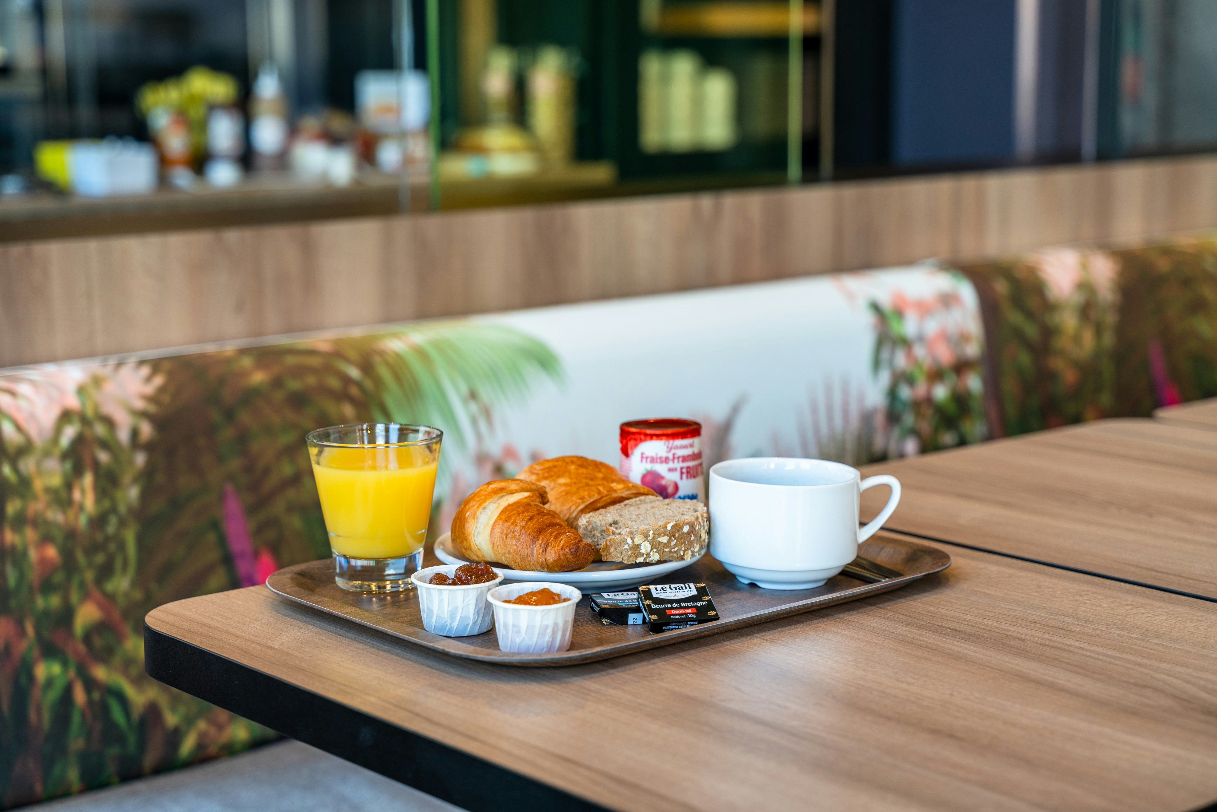 B&B HOTEL Bois d Arcy Saint Quentin en Yvelines 38/46
