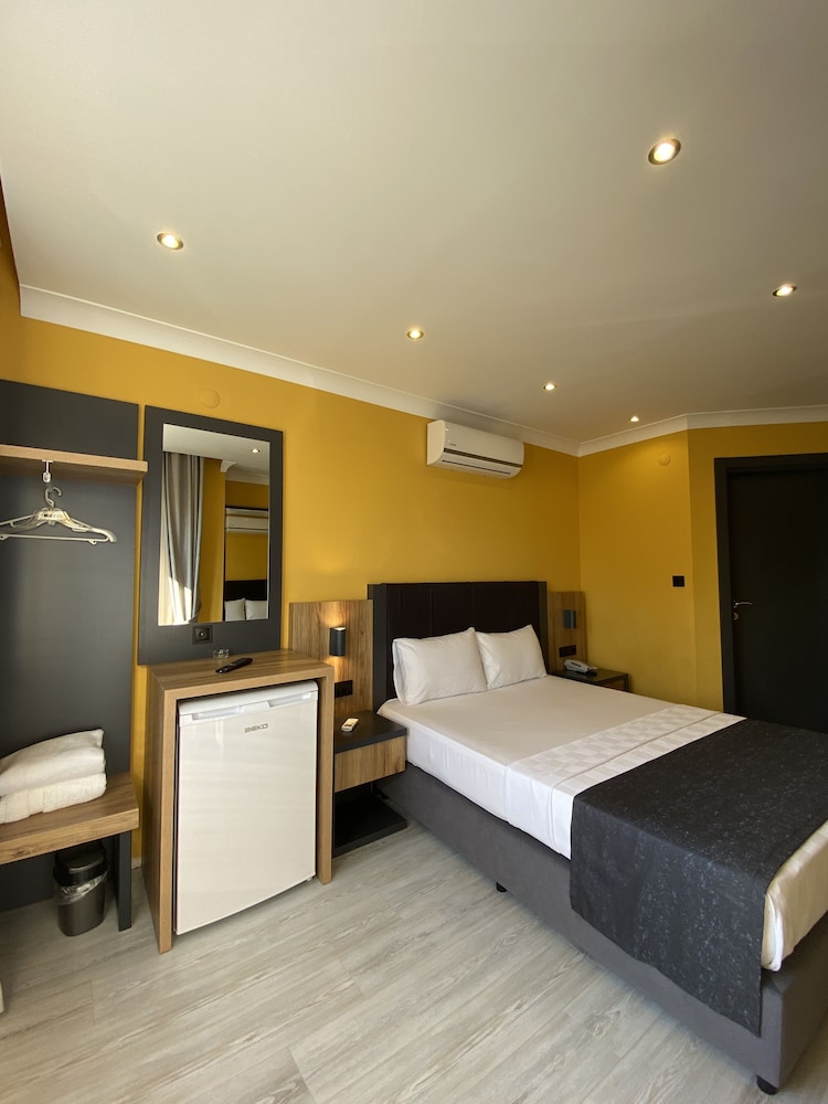 Roy Otel Akcay 16/50