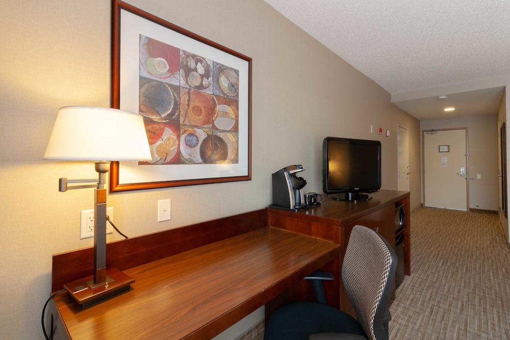 Kanata Kelowna Hotel and Conference Centre 31/47