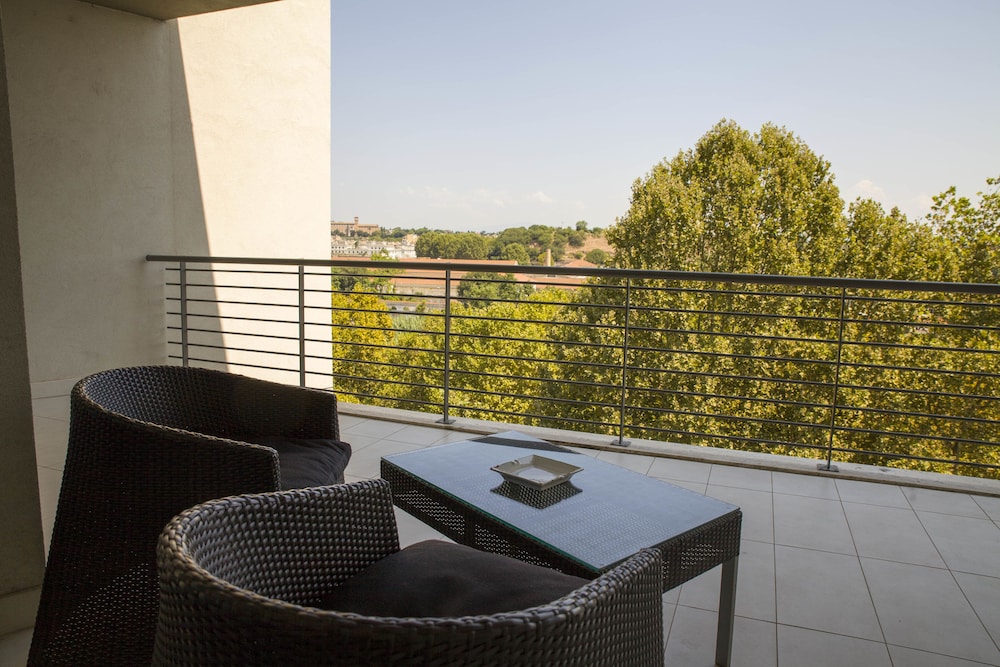 Lungotevere Suite 56/56