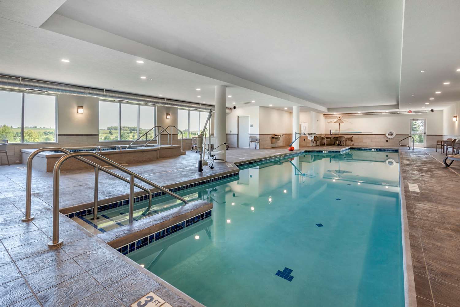 Sleep Inn and Suites Lancaster-Platteville 15/22