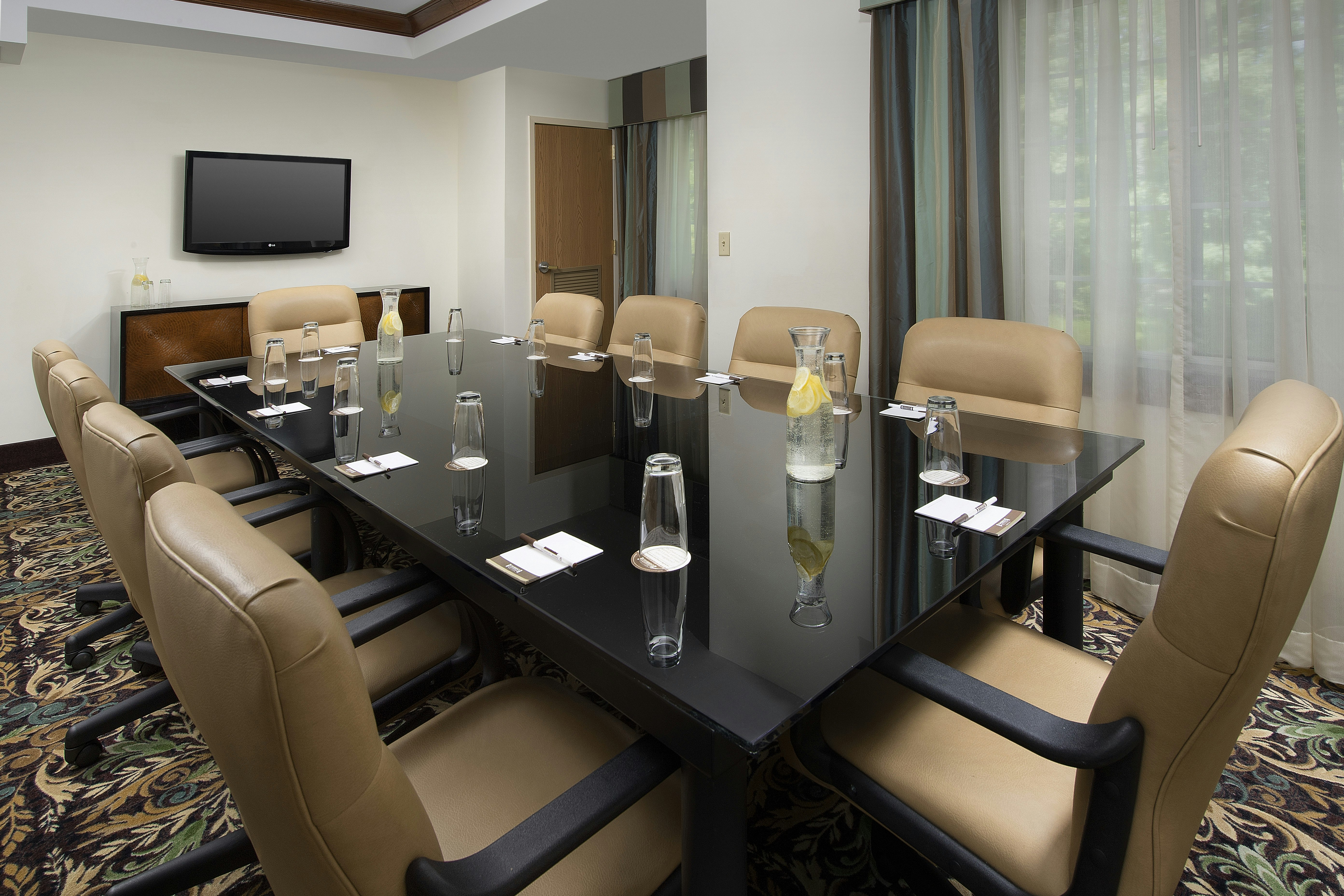 Staybridge Suites North Brunswick 37/41
