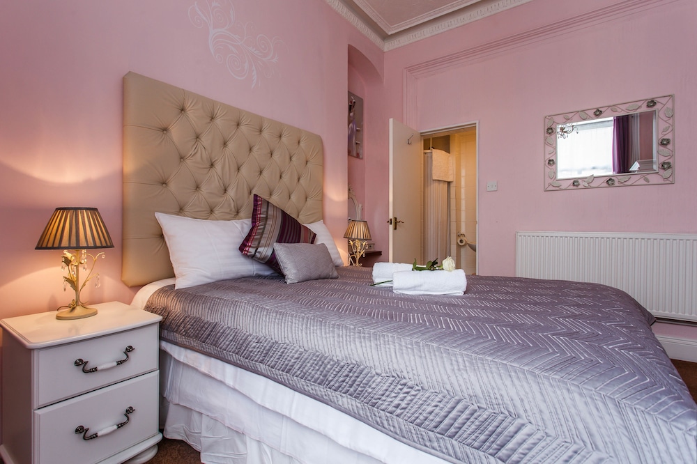 Brighton Surf Guest House 8/50