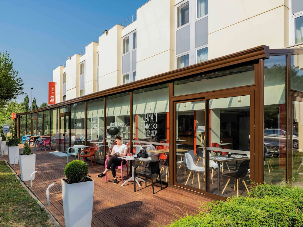 Ibis Marne La Vallee Emerainville 42/46