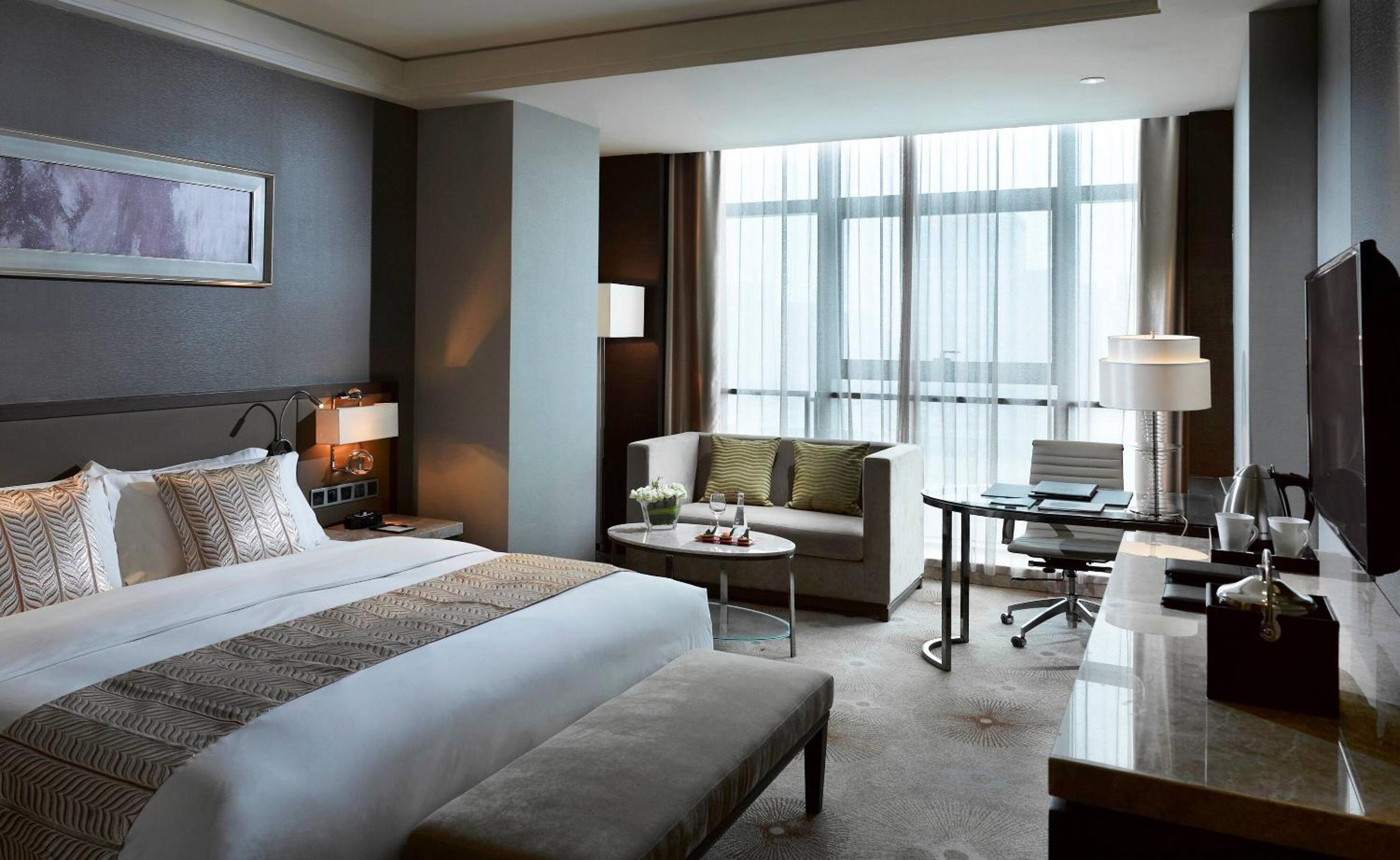 Melia, Guest Room, King Bed