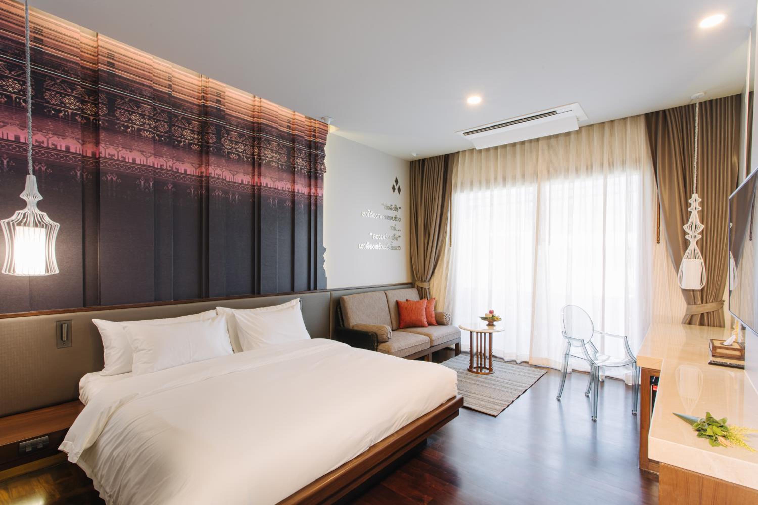 Premium, King Bed, Pool Access