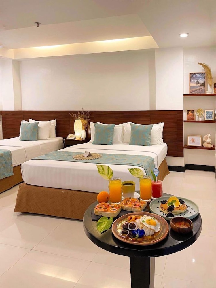 Jonys Boutique Hotel 53/58