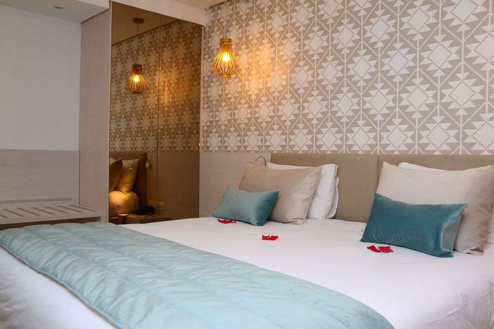 Double room with Balcony Pool View