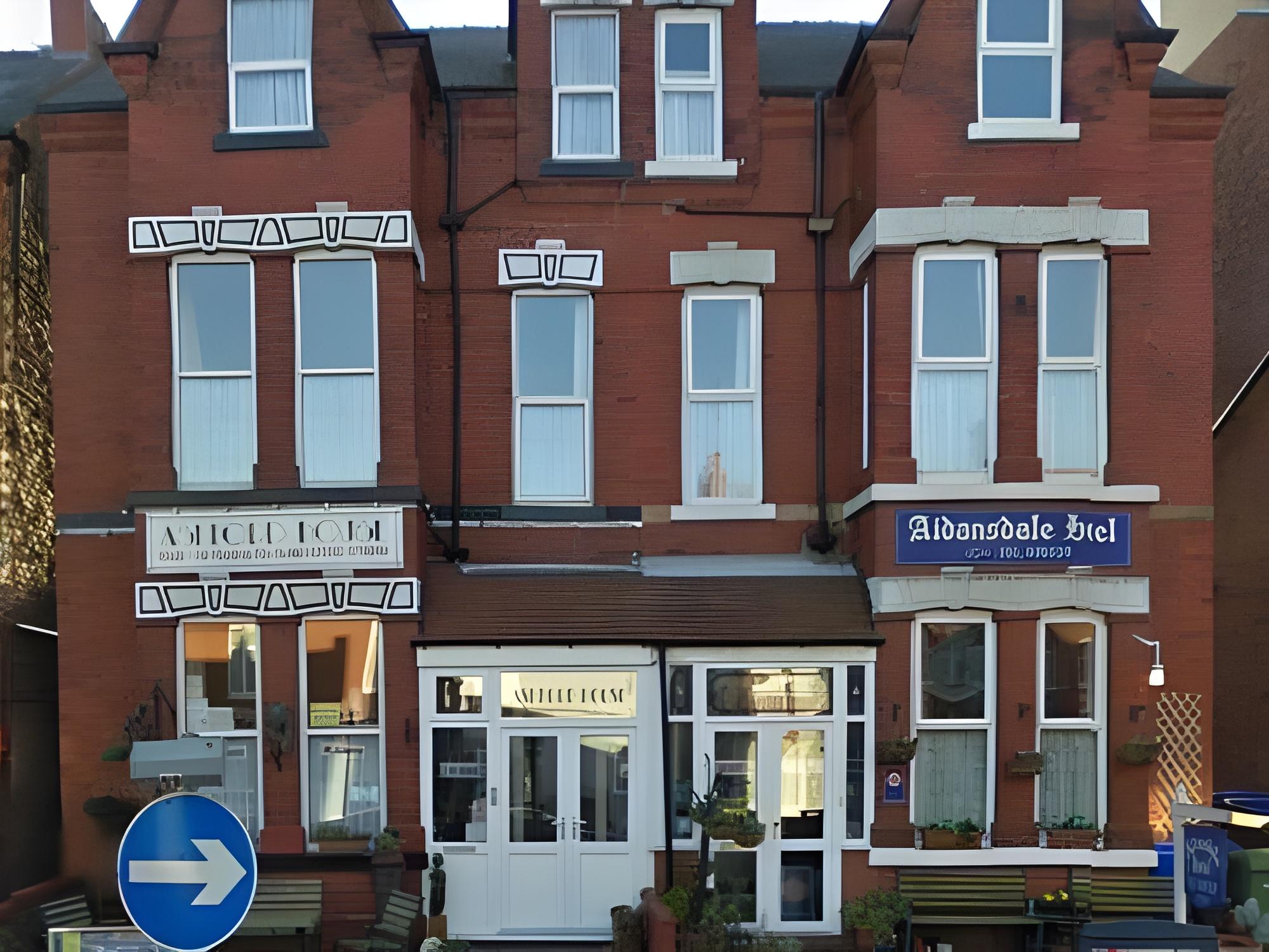 Aidansdale Hotel 2/8