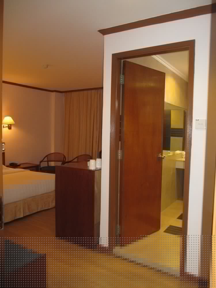 Sanbay Hotel 9/46