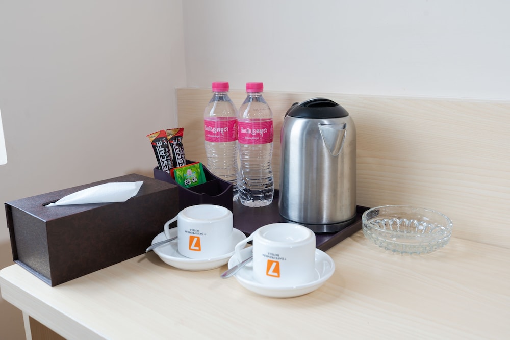 7 Days Premium Hotel 40/56