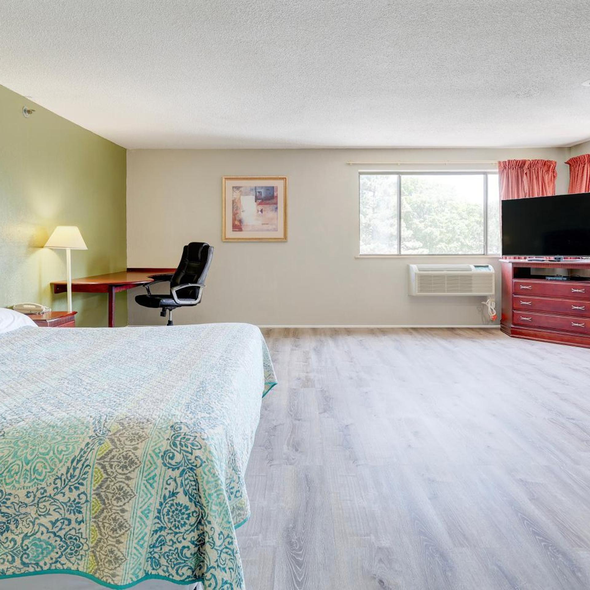 Coldwater Inn & Suites near I 69 34/59