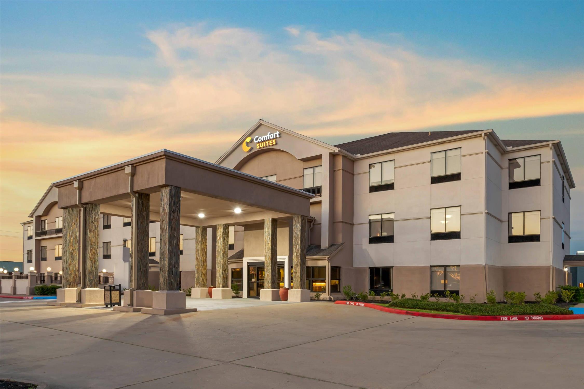 Comfort Suites La Porte - Baytown 1/16