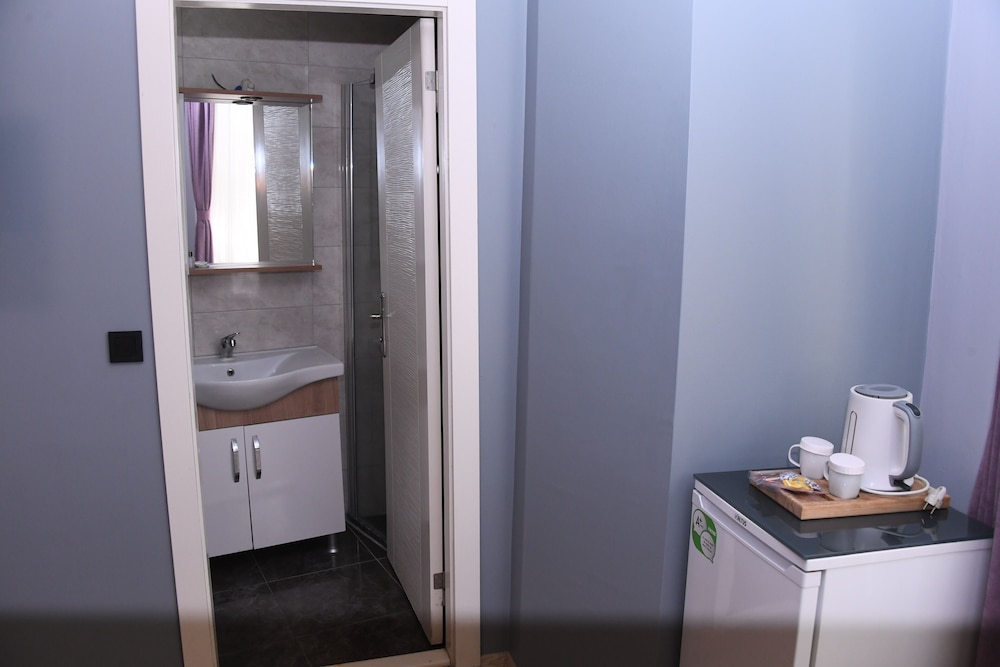 A Studio Apartment 36/62