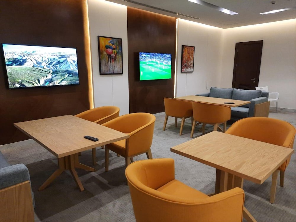 الاجنحه التنفيذيه(Executive Suites) 38/44